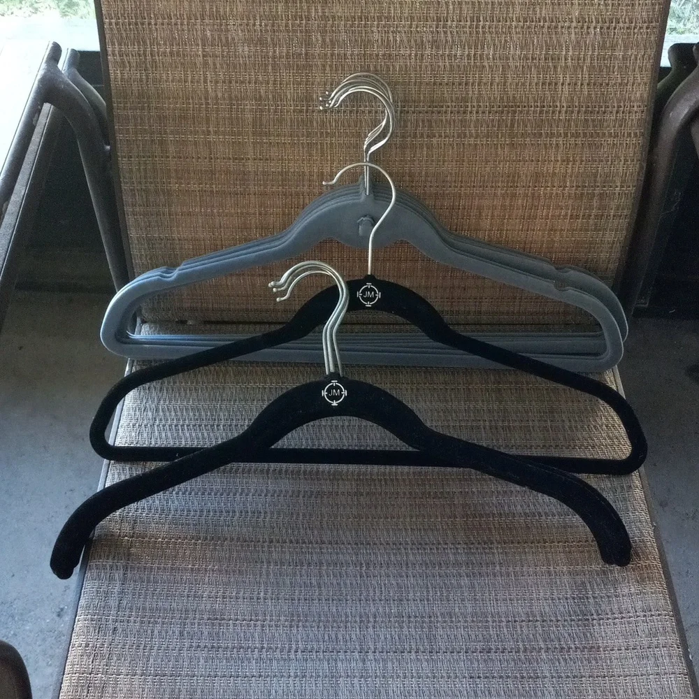 12 Black & Blue Velvet Hanger